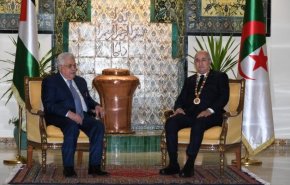 گفت‌وگوی تلفنی ابومازن با تبون درباره بیانیه الجزایر
