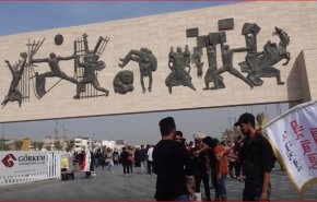 تظاهرات خجولة بالعراق بذكرى الحراك التشريني.. شاهد ما هي الصور التي رفعت؟
