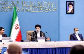 رئیسی: مهمترین وظیفه مسئولان برای مقابله با توطئه‌های دشمن کار و تلاش بی‌وقفه است