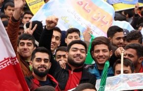 بیانیه 13 آبان تشکل‌های دانش آموزی؛ دشمن را روسیاه و ناامید خواهیم کرد
