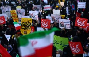 بیانیه تشکل‌های دانشجویی/13 آبان نقطه طلایی شکست هیمنه آمریکای جهانخوار بود