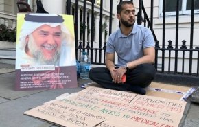 فعال بحرینی: مسوولان زندان پدرم را از مراجعه به پزشک منع می کنند