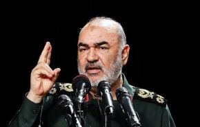 قطعا آرامش‌ دشمنان را خواهیم گرفت/ آن‌ها ترسیده‌اند و مرتب به ما پیغام می‌دهند که نزنید