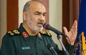 سرلشکر سلامی: سعودی در برابر انصارالله التماس آتش‌بس می‌کند/ حق و باطل فتنه اخیر واضح است و غبارآلود نیست