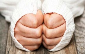 تحذير.. برودة الأطراف قد تعني الإصابة بهذه الأمراض
