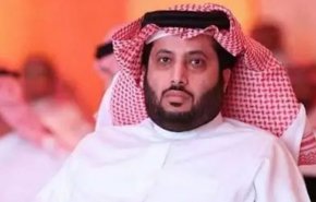 انتقاد فعال سعودی از دست راست بن‌سلمان: چرا خانواده خود را به جشنواره فساد نیاوردی؟!