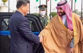خبرنگار تونسی خطاب به بن‌سلمان: حرمت کشوری که بر آن حکومت می کنی را نگه دار!