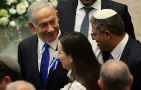 ليبرمان يتوقع تسونامي اقتصادي سياسي في ظل حکومة نتنياهو
