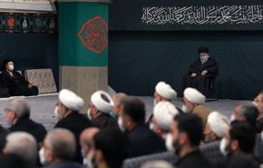 مراسم عزاداری شام شهادت حضرت زهرا (س) با حضور رهبر انقلاب برگزار شد