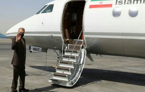 وزیر خارجه عازم عمان شد