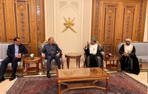 وزير الخارجية الايراني يصل الى مسقط

