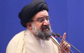 آیت الله خاتمی: انقلاب اسلامی با فتنه و اغتشاش شکست نمی‌خورد