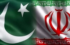گفتگو سرلشکر باقری با رئیس ستاد کل نیروهای مسلح پاکستان/ ایران مصمم بر ایجاد کارگروه مشترک نظامی با اسلام‌آباد