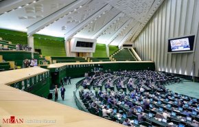نشست غیرعلنی مجلس با حضور فرمانده سپاه و وزیر خارجه