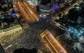  هكذا علق النشطاء العرب حول التظاهرات في كيان الاحتلال +فيديو
