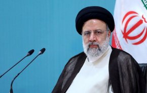 رئیسی: همه دستگاه‌ها بانک مرکزی را در اجرای سیاست‌های جدید ارزی یاری کنند/ تأکید رئیس‌جمهور بر تسریع در رفع مشکلات تردد کامیون‌ها در مرز آستارا