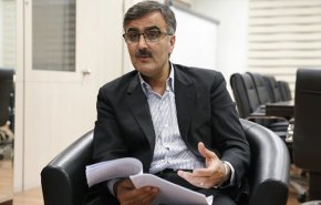 البنك المركزي الايراني يواصل التدخل في سوق العملات للسيطرة على الاسعار