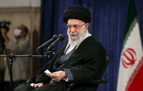 رهبر انقلاب: رفع فقر، مشکل معیشتی و رفاه خانوار بدون رشد اقتصادی علاج‌پذیر نیست/ اجرای اصل ۴۴ باید با رعایت نظم و انضباط کاری مدیریت شود
