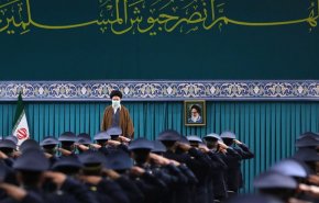 رهبر انقلاب: ۲۲بهمن امسال روز مظهر اتحاد ملی و خنثی شدن راهبرد دشمن است/ ارتش امروز مؤمن‌تر، معتقدتر و آماده‌تر است/ نباید اختلافات تبدیل به گسل شود