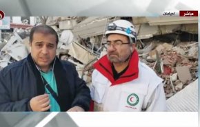 شاهد... فرق الإنقاذ الإيرانية تنتشل 13 شخصا على قيد الحياة في تركيا