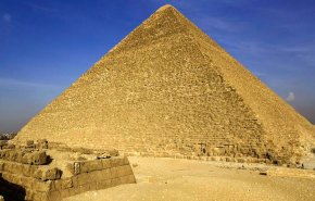 بالصور.. اكتشاف جديد داخل هرم خوفو في مصر
