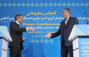 ايران تسمح طوعيا للوكالة الذرية بالمزيد من اجراءات التحقق


