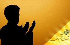 وظیفه نمازگزار به هنگام اقامه قنوت چیست؟