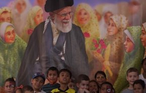 همخوانی سرود «سلام فرمانده ۲» به زبان اسپانیولی در ونزوئلا