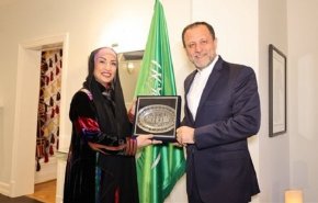 لقاء يجمع السفيرين الإيراني والسعودي في النرويج