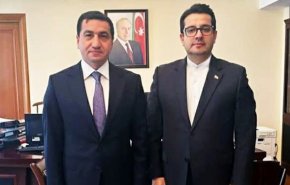 السفير الايراني يجري محادثات 