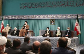 رهبر انقلاب: راهبرد امروز جهان اسلام باید کمک و تقویت عناصر مبارز داخل فلسطین باشد