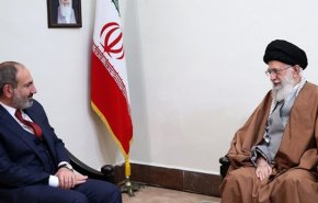 رئيس وزراء اريمينيا يهنئ قائد الثورة ورئيس الجمهورية بعيد الفطر