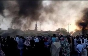  إطلاق نار على موكب السفارة الفرنسية بالسودان وأطراف التنازع يتهم بعضها الآخر 
