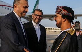 وزیر امور خارجه کشورمان وارد مسقط شد