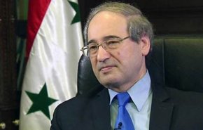 «فیصل المقداد» برای شرکت در نشست پنج‌جانبه وارد اردن شد