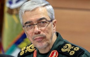 دیدار سرلشکر باقری با پادشاه عمان