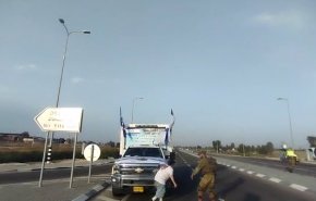 فرار سربازان اشغالگران رژیم صهیونیست هنگام فرود موشک‌ مقاومت