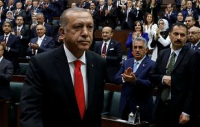 أردوغان يستبعد أبرز وزرائه من تشكيل الحكومة الجديدة

