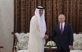 ماذا دار في اتصال هاتفي بين أمير قطر والرئيس الروسي