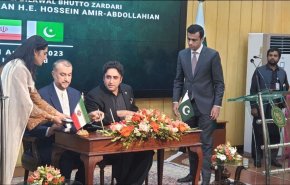 ایران و پاکستان ۴ سند و تفاهمنامه همکاری امضا کردند