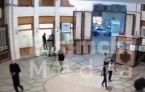 اولین فیلم از دوربین های مدار بسته حرم شاهچراغ و لحظه ورود تروریست داعشی