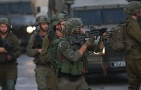 تصاویر العالم از یورش اشغالگران و به هم ریختن منزل فلسطینیان 