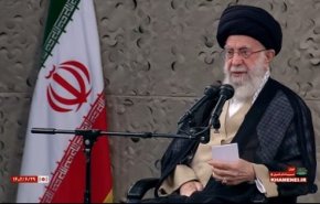 دفاع مقدس نشان داد جوانان می توانند همه مشکلات را حل کنند