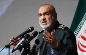 سردار سلامی: عاملین جنایت تروریستی در حمص تاوان سنگینی خواهند داد