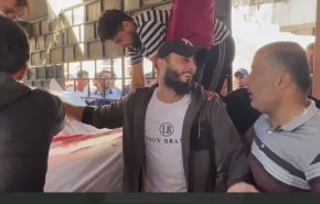 بی‌تابی جوان فلسطینی که عزیزان خود را در بمباران المعمدانی از دست داد: دیگر کسی برایم باقی نماند!