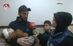 طفل نجا من تحت الركام فهل سينجو خلف غرفة العمليات؟