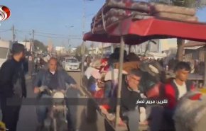 بازگشت آوارگان غزه به خانه‌های‌شان همزمان با آغاز آتش‌بس