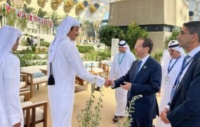 واکنش‌ها به دست دادن امیر قطر و رئیس رژیم اسرائیل در کنفرانس تغییرات اقلیمی