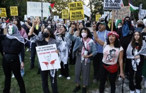 «جوی نسل کُش»؛ شعار حامیان فلسطین در تجمع انتخاباتی بایدن در کالیفرنیا
