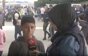 دلداری خبرنگار العالم به کودکی که تنها بازمانده خاندانش است! + فیلم 